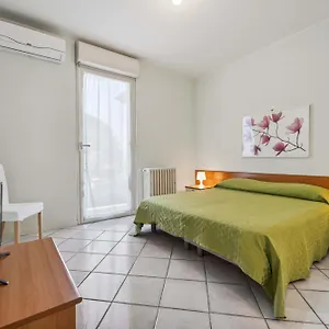 2* Apartahotel Village